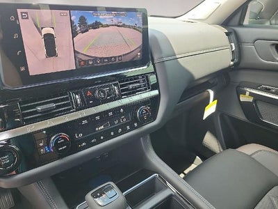 2026 Nissan Pathfinder Platinum 4WD