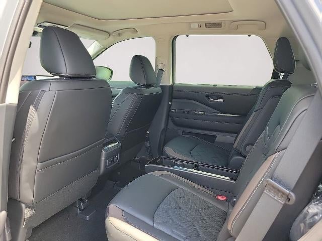 2026 Nissan Pathfinder Platinum 4WD