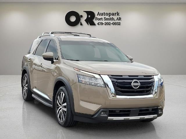 2023 Nissan Pathfinder Platinum 4WD's photo