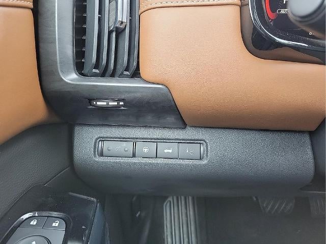 2026 Nissan Pathfinder Platinum 4WD