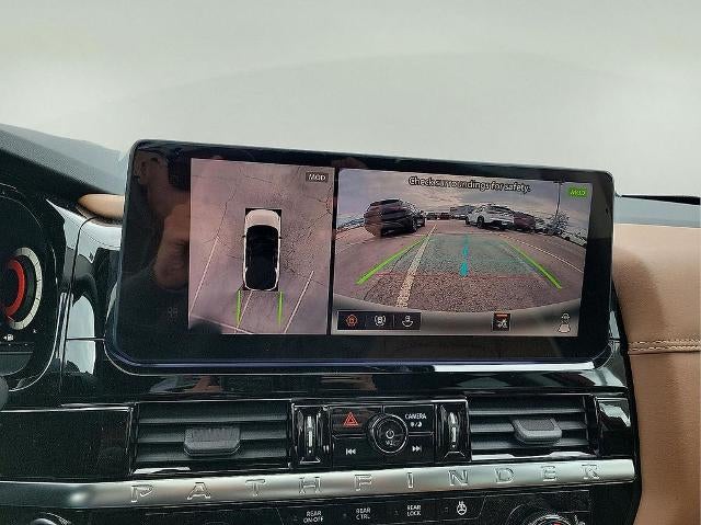 2026 Nissan Pathfinder Platinum 4WD