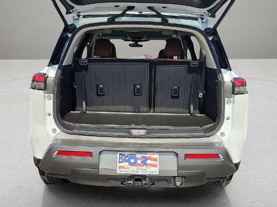 2026 Nissan Pathfinder Platinum 4WD