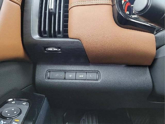 2026 Nissan Pathfinder Platinum 4WD