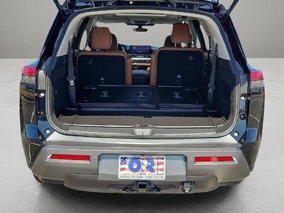 2026 Nissan Pathfinder Platinum 4WD