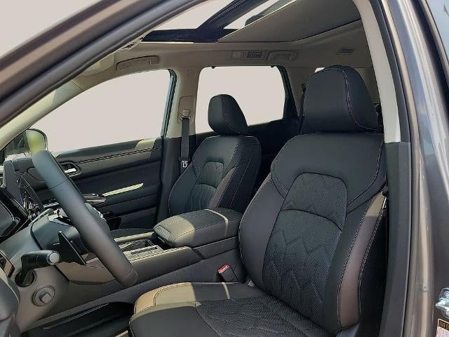 2026 Nissan Pathfinder Platinum 2WD