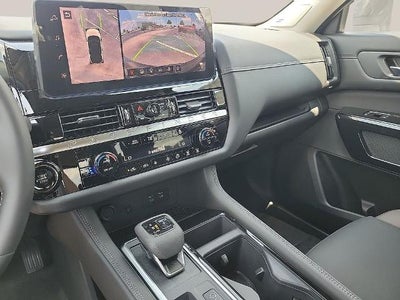 2026 Nissan Pathfinder Platinum 2WD