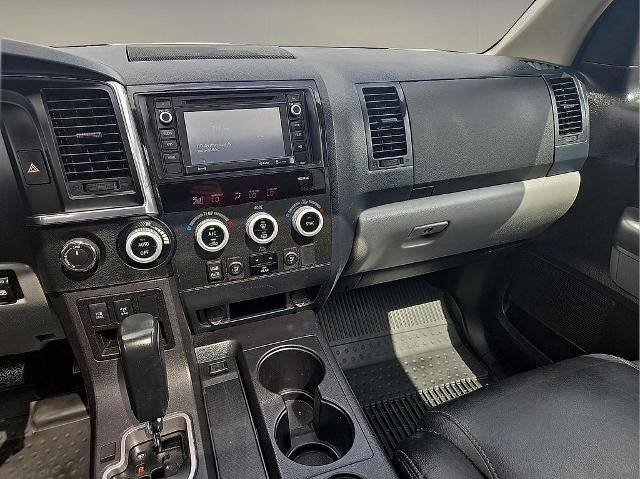 2018 Toyota Sequoia SR5 4WD (SE)