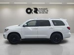 2018 Toyota Sequoia SR5 4WD (SE)