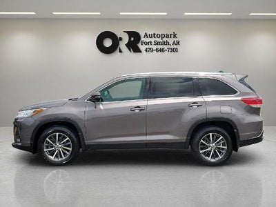2019 Toyota Highlander XLE V6 FWD (Natl)