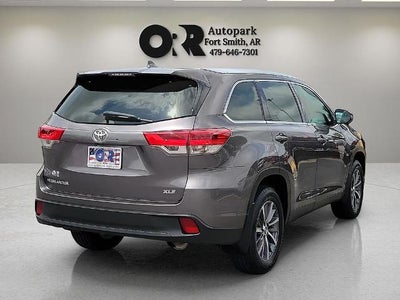 2019 Toyota Highlander XLE V6 FWD (Natl)