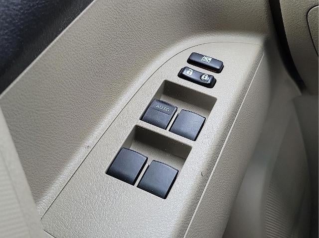 2010 Toyota Highlander FWD 4dr L4 Base (Natl)