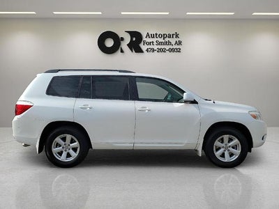 2010 Toyota Highlander FWD 4dr L4 Base (Natl)