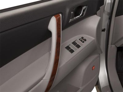 2011 Toyota Highlander FWD 4dr V6 Base (Natl)