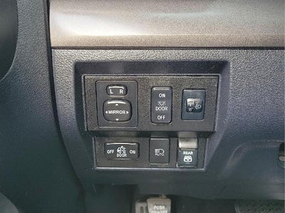 2019 Toyota Tundra 4WD 4WD SR5 CrewMax 5.5' Bed 5.7L FFV (SE)