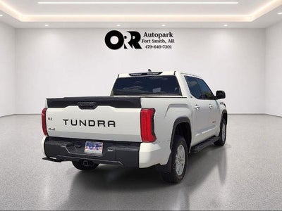 2024 Toyota Tundra 4WD 4WD SR5 CrewMax 5.5' Bed (SE)