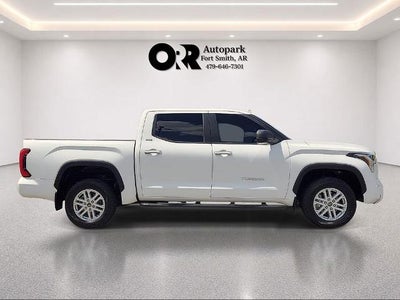 2024 Toyota Tundra 4WD 4WD SR5 CrewMax 5.5' Bed (SE)