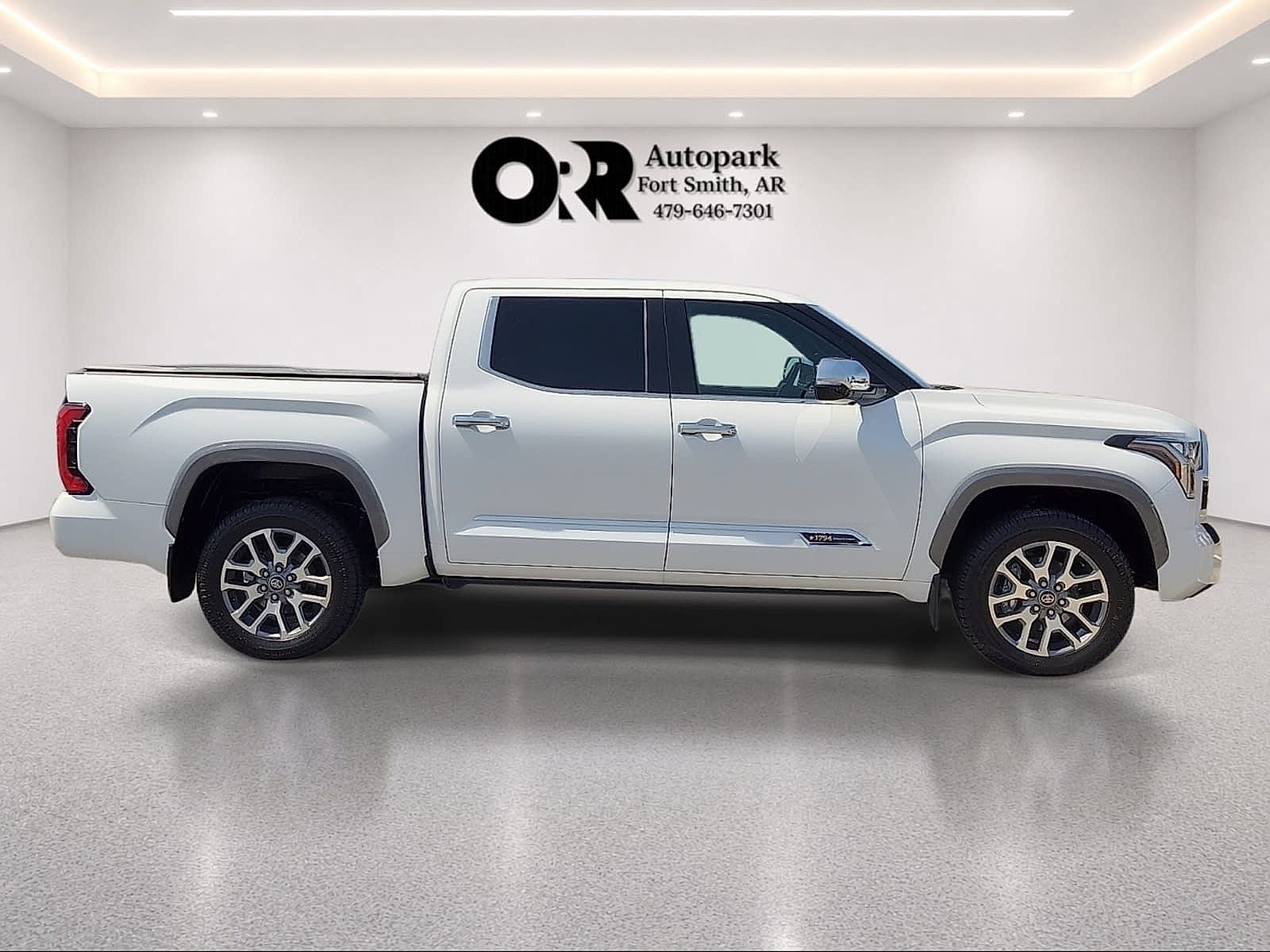 2025 Toyota Tundra 4WD 4WD 1794 Edition CrewMax 5.5' Bed (Natl)