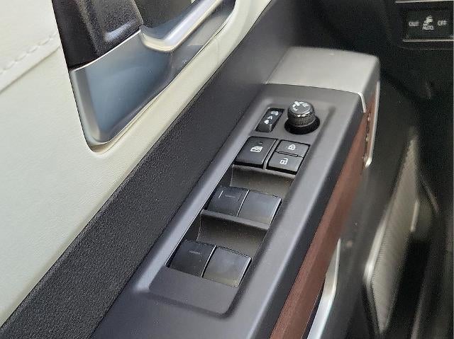 2023 Toyota Sequoia Capstone 4WD (Natl)