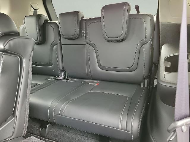 2025 Nissan Armada 4x4 SV