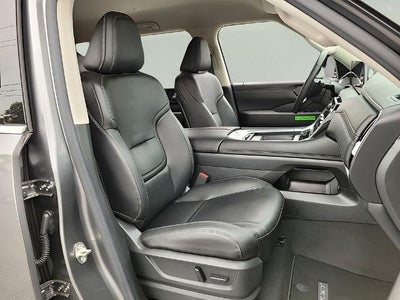 2025 Nissan Armada 4x4 SV