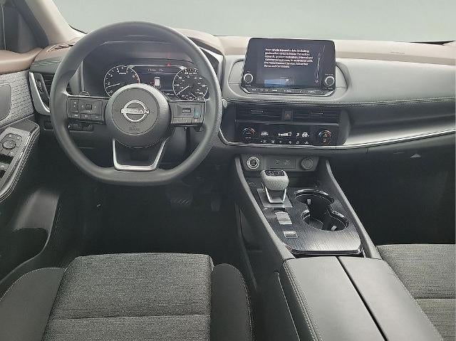 2023 Nissan Rogue FWD SV