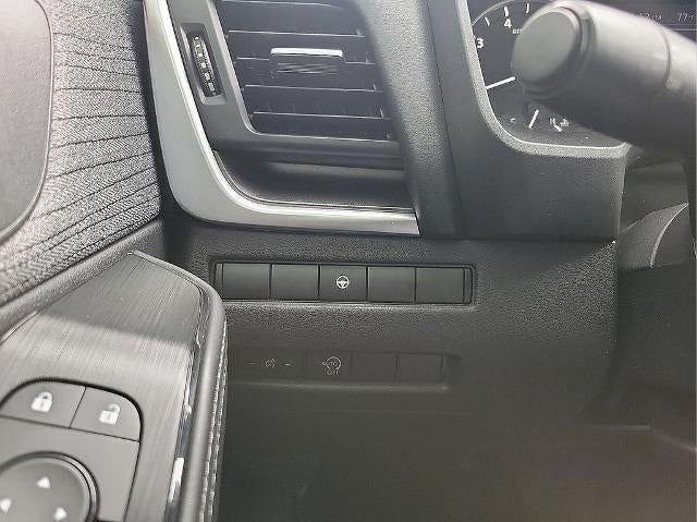 2023 Nissan Rogue FWD SV