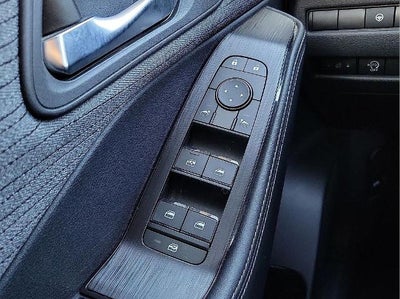 2023 Nissan Rogue FWD SV