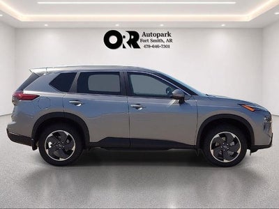 2025 Nissan Rogue AWD SV