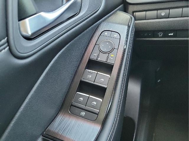 2025 Nissan Rogue AWD SL