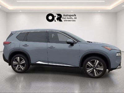 2023 Nissan Rogue FWD Platinum