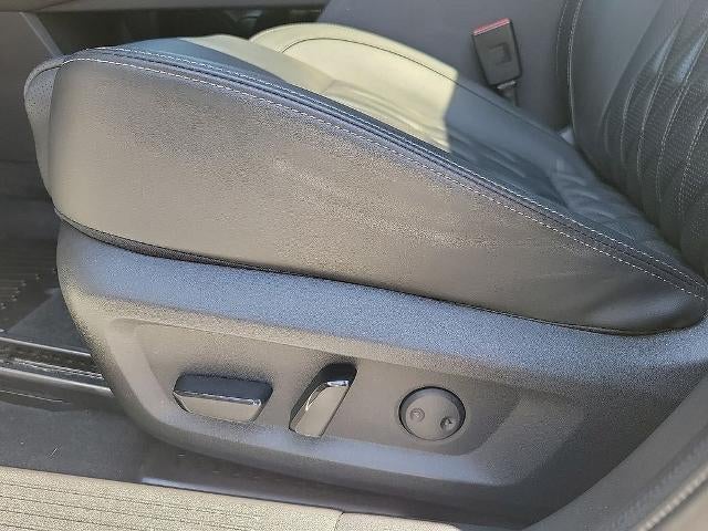 2023 Nissan Rogue FWD Platinum