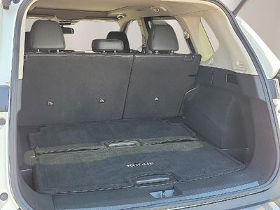 2023 Nissan Rogue FWD Platinum