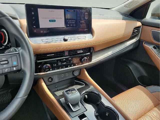 2024 Nissan Rogue AWD Platinum