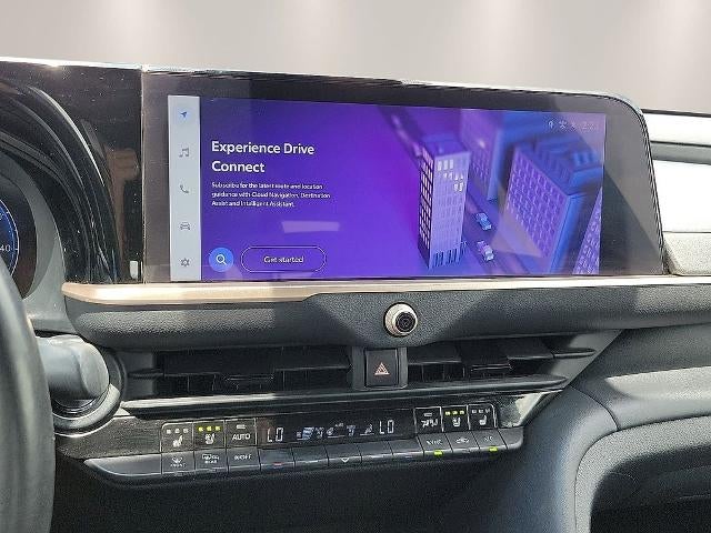 2024 Toyota Crown Limited AWD (Natl)