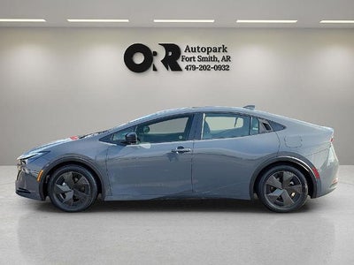 2024 Toyota Prius LE (Natl)