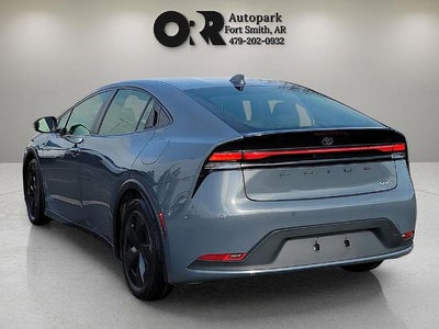 2024 Toyota Prius LE (Natl)