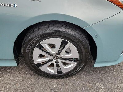 2018 Toyota Prius Two (SE)