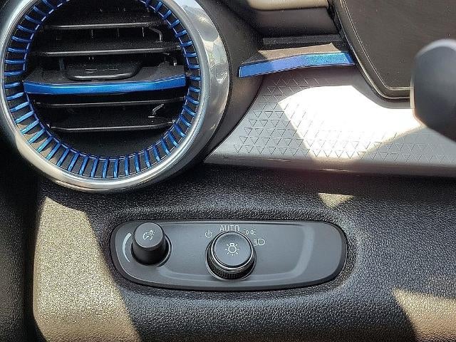2025 Chevrolet Trax FWD 4dr LT