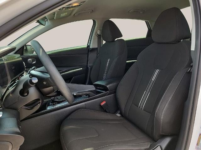 2024 Hyundai ELANTRA SEL IVT
