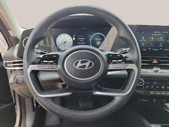 2024 Hyundai ELANTRA SEL IVT