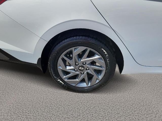 2024 Hyundai ELANTRA SEL IVT
