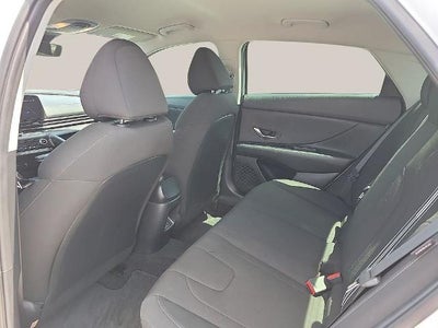 2024 Hyundai ELANTRA SEL IVT