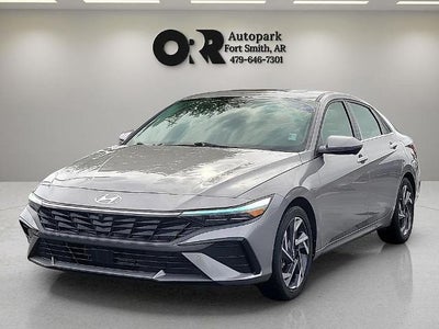 2024 Hyundai ELANTRA Limited IVT
