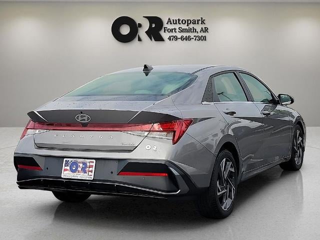 2024 Hyundai ELANTRA Limited IVT