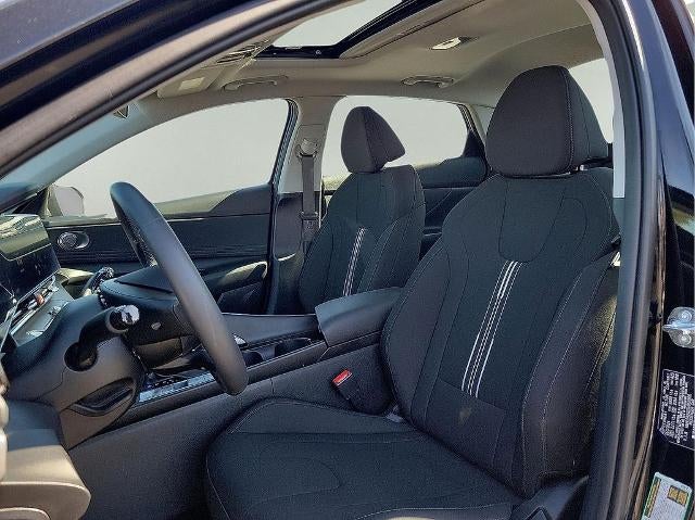 2025 Hyundai ELANTRA SEL Convenience IVT