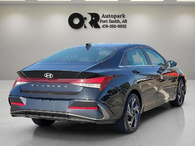 2025 Hyundai ELANTRA SEL Convenience IVT