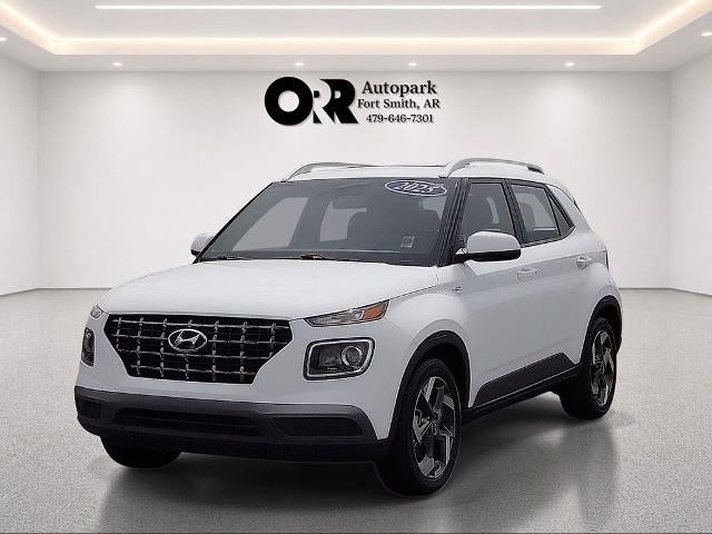 2025 Hyundai VENUE SEL IVT