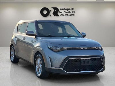 2024 Kia Soul LX IVT