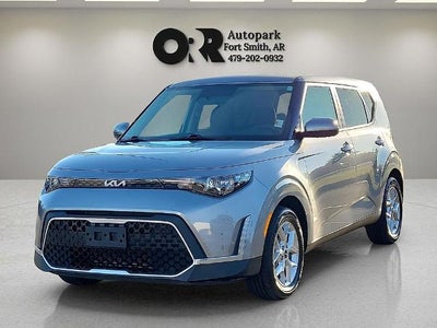 2024 Kia Soul LX IVT