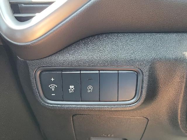 2024 Kia Soul LX IVT